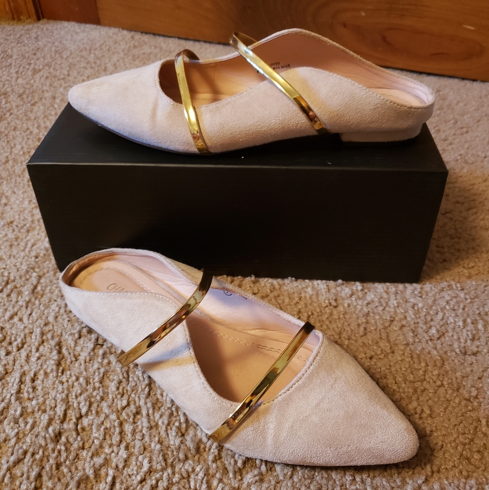 Chase+Chloe nude flats, gently worn